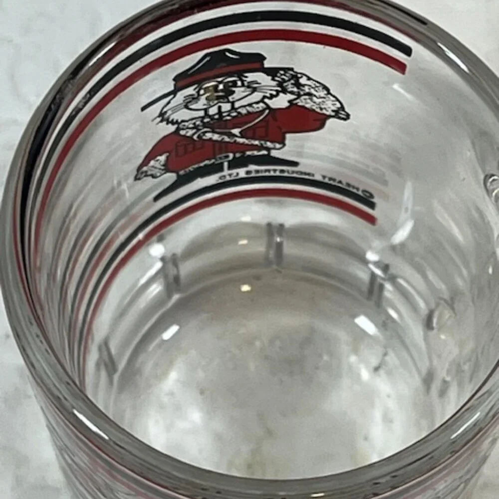Mini-mug Shot Glass Canada Bear Mountie Red Black 2oz France